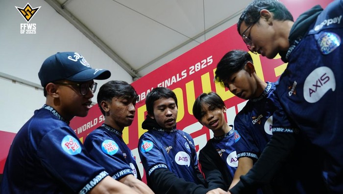 Salah satu wakil Indonesia di FFWS Global Finals 2025, Evos Divine, kesulitan meraih poin di pekan pertama babak knockout stage. Mereka pun membeberkan biang keroknya.