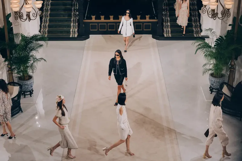 Fashion Show Chanel Cruise 2025/2026 di Singapura