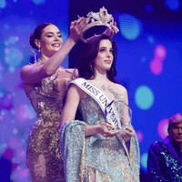 Menjadi ratu kecantikan sudah menjadi impiannya sejak kecil, bahkan hal tersebut sudah terungkap dari usia lima tahun. “Ada video ketika saya berusia sekitar lima tahun. Mereka bertanya, ‘Fátima, kamu ingin jadi apa saat besar nanti?’ dan saya menjawab ingin membantu banyak orang sambil melambaikan tangan seperti ratu kecantikan. Waktu itu saya tidak sadar maknanya, tapi sekarang semuanya terasa masuk akal,” kata wanita asal Tabasco, Meksiko itu kepada Hola! Americas.  Foto: dok. Instagram @fatimaboschfdz