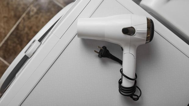 Ilustrasi hair dryer