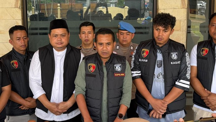 Kapolres Bungo AKBP Natalena saat memberikan keterangan pers soal kasus polisi bunuh dosen wanita