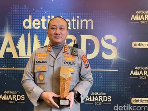 Dedikasikan Diri Lindungi Anak, Nanang Haryono Diganjar detikJatim Awards