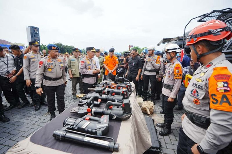 Kapolri saat memimpin apel siaga bencana di Mako Brimob Depok (dok. Istimewa)