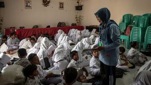 Banjir Genangi SDN 1 Sayung, Kegiatan Belajar Mengajar Dipindah ke Balai Desa