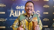 Ali Mufti Raih detikJatim Awards Berkat Perjuangan untuk Infrastruktur Desa
