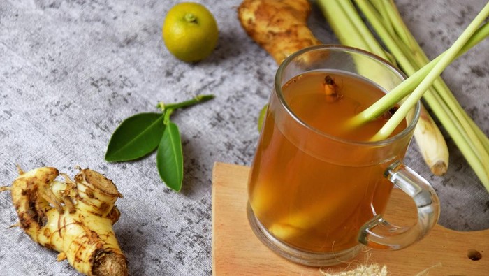 Manfaat Minum Air Jahe dan Sereh Sebelum Tidur, Begini Cara Buatnya!