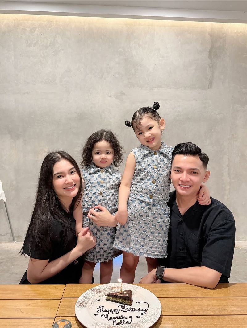 nella kharisma nella kharisma