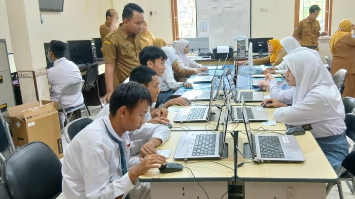 Pelaksanaan TKA di SMA hingga SLB tingkat atas