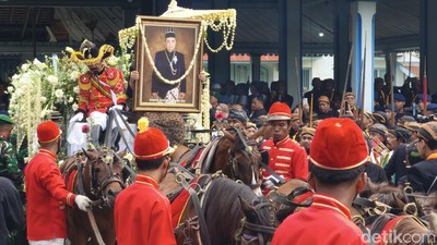 Jelang Pemakaman Paku Buwono XIII