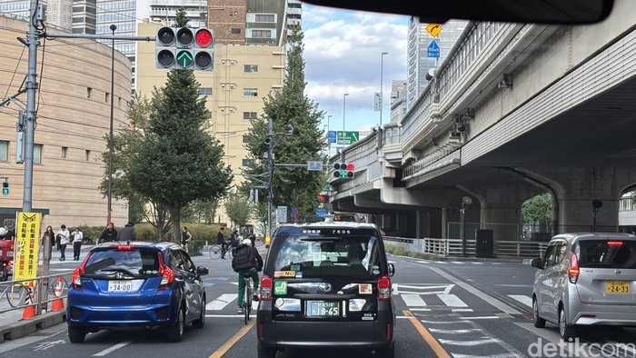 Pengendara Tertib di Jalanan Jepang