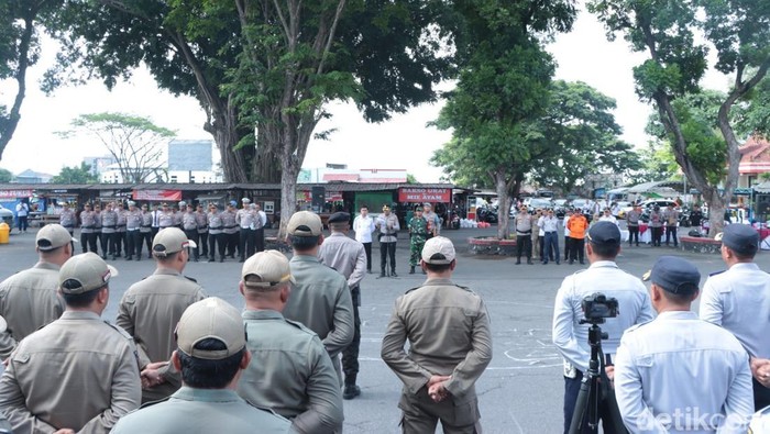 Persiapan pasukan dan sarpras untuk menangani bencana Hidrometeorologi di Kota Blitar