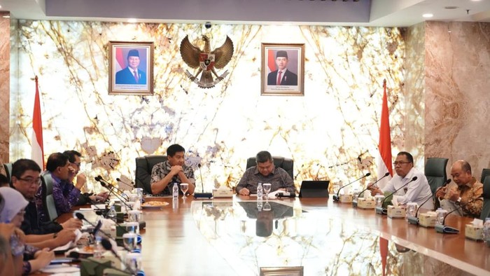 Pertemuan Menteri PKP Maruarar Sirait dengan Kepala BPKP Muhammad Yusuf Ateh di Kantor BPKP, Jakarta, Selasa (4/11/2025).