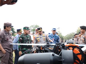 Kapolda Riau-Pangdam Cek Sarpras Siaga Bencana: Perahu Karet hingga Drone