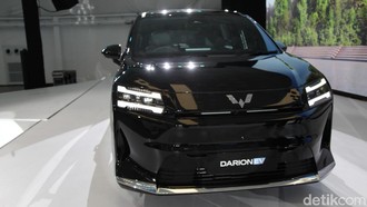 Perbandingan Harga BYD M6 vs Wuling Darion EV, Pilih Mana Nih?