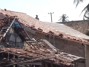142 Rumah Warga di 5 Kabupaten di Lampung Rusak Diterjang Puting Beliung