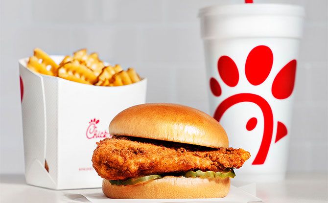 Resto Chick-fil-A buka gerai pertama di Asia.