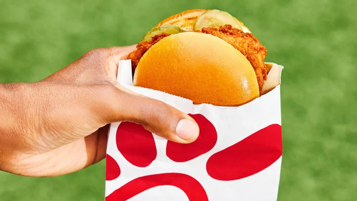 Resto Chick-fil-A buka gerai pertama di Asia.