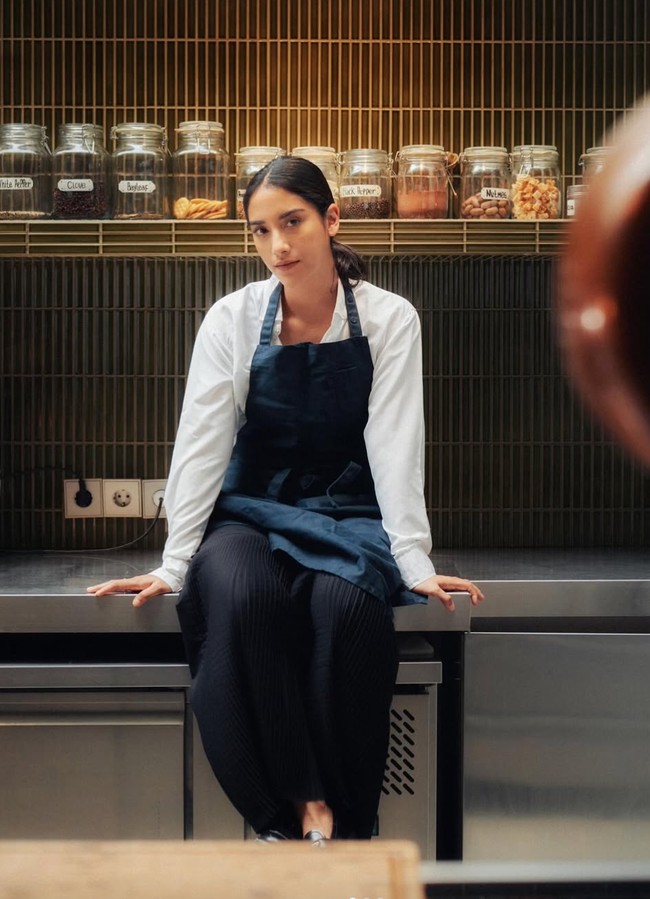 Sabrina Alatas diketahui berprofesi sebagai seorang chef. Melalui akun Instagram pribadinya Sabrina kerap membagikan foto-foto dirinya saat memasak, serta hasil masakannya. Foto: Instagram/@sab_sash