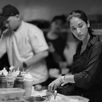 Sabrina sempat menempuh pendidikan di Paris selama 1,5 tahun dengan mengambil jurusan spesialis cuisine & pastry. Sebelum kembali ke Indonesia, Sabrina bekerja di Paris selama 2 tahun. Foto: Instagram/@sab_sash