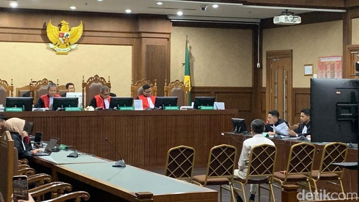 Sidang Pledoi hakim Agam Syarief Baharudin. (Mulia Budi/detikcom)