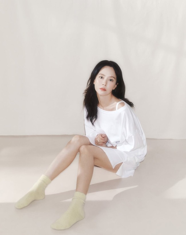 “Saya ingin menciptakan lingerie yang bisa memperbaiki bentuk tubuh tanpa mengorbankan kenyamanan,” tutur Ji Hyo. Foto: Instagram/@my_songjihyo