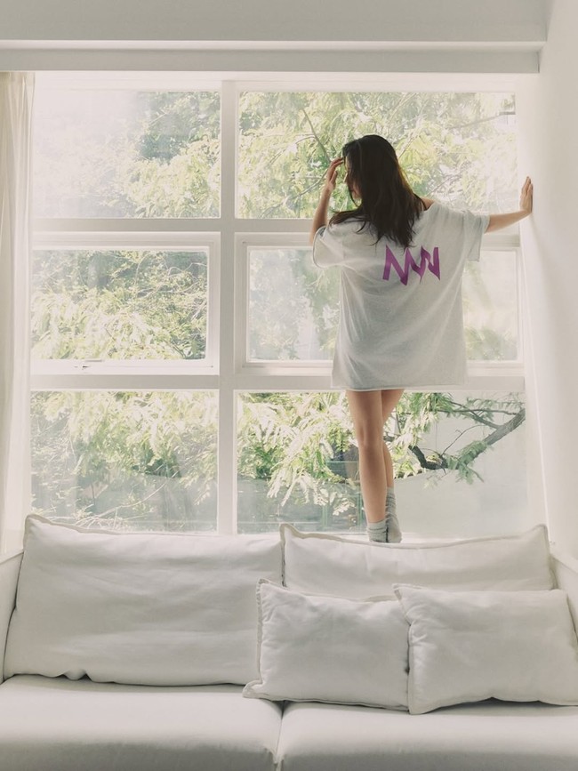 Brand lingerie-nya sempat menghadapi penjualan lambat di awal, bahkan pernah hanya terjual satu hingga dua item per hari. Setelah hampir setahun berdiri, Nina.Ssong mulai menunjukkan perkembangan positif, dengan meningkatnya popularitas dan dukungan dari para penggemar setianya. Foto: Instagram/@my_songjihyo