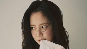 7 Potret Song Ji Hyo Jadi Model Brand Lingerie Sendiri, Pamer Perut Rata
