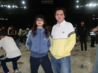 Kencan Britpop! Tissa & Dul ke Melbourne Nonton Oasis