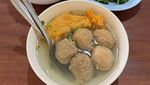 10 Rekomendasi Bakso Legendaris di Solo, Dijamin Enak dan Halal