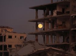 Penampakan Supermoon Terbesar Tahun Ini Hiasi Langit Dunia