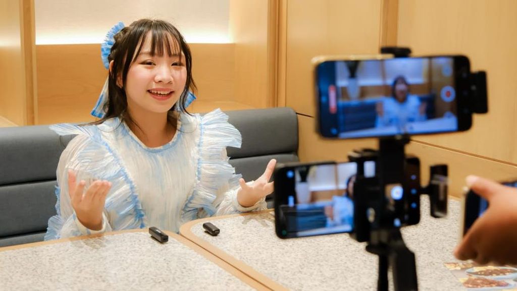 Etenia Croft Garap MV Aku Bahagia Sampai 4 Bulan