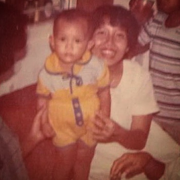 Foto Lawas Artis dengan Ibu