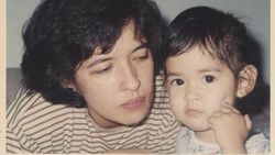 Manis Banget! Foto Masa Kecil Artis Bareng Ibu, Ada Raisa-Hamish Daud
