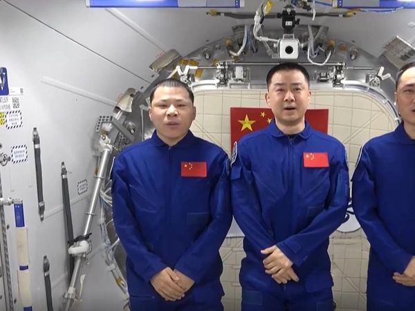 Gagal Pulang, 3 Astronot China Tertahan di Antariksa