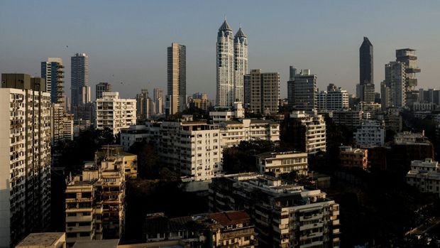 Gedung-gedung tinggi di Mumbai, India. (REUTERS/Francis Mascarenhas/File Photo)