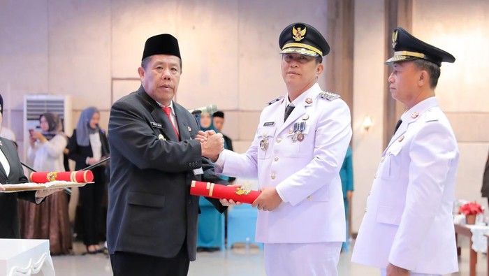 Gubernur Babel Hidayat Arsani lantik Fery Insani dan Syahbudin jadi Bupati dan Wakil Bupati Bangka.