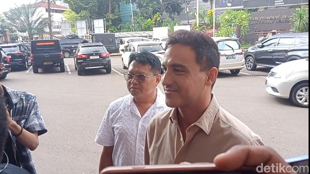Video: Hamish Daud Jelaskan soal Postingannya di Pinterest