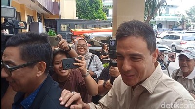 Hamish Daud Ogah Bicara soal Alasan Perceraian dengan Raisa