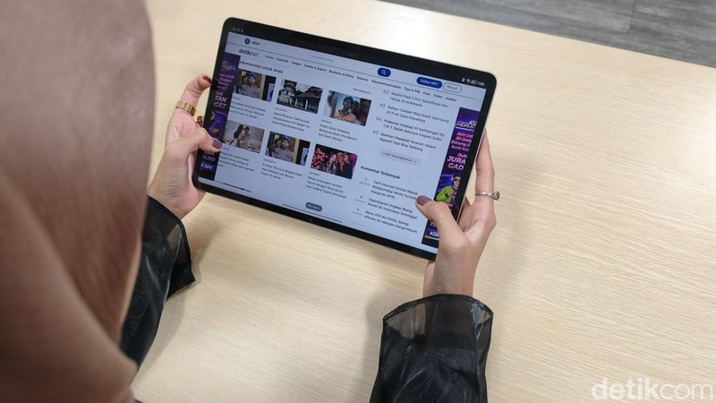 Hands On Honor Pad 10