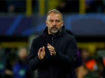 Flick Sebut Barcelona Butuh 1 Bek Lagi