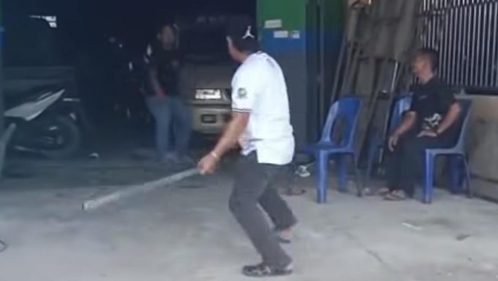 Heboh di media sosial cekcok kakak adik di Bone gegara harta warisan.