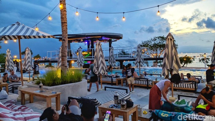 Ilustrasi - Suasana di kawasan Gili Trawangan, Lombok Utara, NTB. (Foto: Ahmad Viqi/detikBali)