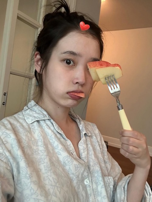 Penyanyi/aktris Korea Selatan IU.