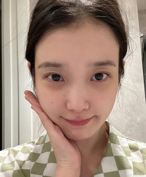 Penyanyi/aktris Korea Selatan IU.