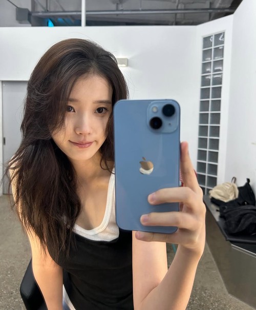 Penyanyi/aktris Korea Selatan IU.