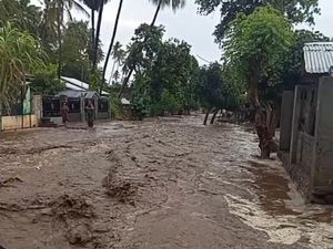 Bima Banjir Lagi: Rumah-Sekolah Terendam, Jalan Raya Jadi Sungai
