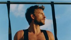 Potret Aktor Jonathan Bailey, Pria Terseksi di Dunia 2025