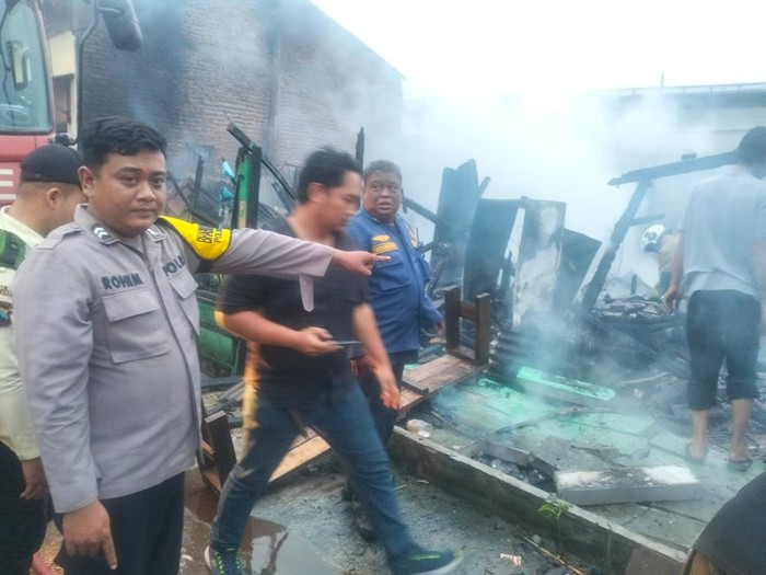 Rumah yang terbakar di Dukuh Ngablaksari RT 3 RW 8, Desa Sayung, Kecamatan Sayung, Kabupaten Demak pada Kamis (6/11/2025) sore.
