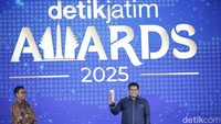 DPRD Kabupaten Gresik di bawah kepemimpinan Muhammad Syahrul Munir menerima detikJatim Awards 2025 untuk kategori Anugerah Program Inovasi Pembangunan Terpuji: Akselerasi Legislatif Adaptif dan Responsif.