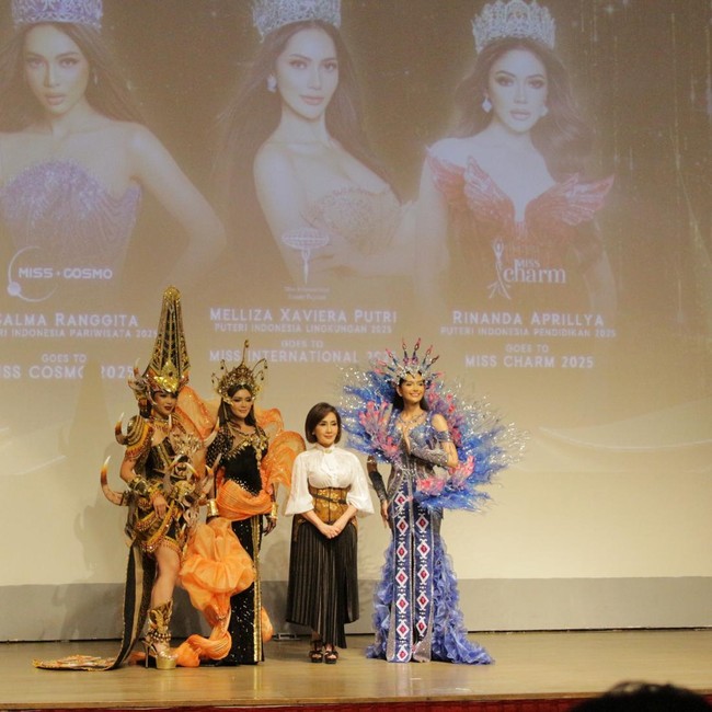 Kostum Nasional 3 Puteri Indonesia 2025, Bawa Tradisi Toraja Hingga Raja Ampat